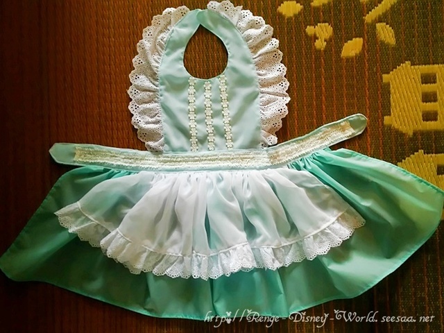 アリス風ドレスお食事エプロンの作り方 無料型紙配布中 ディズニー風ハンドメイドの世界